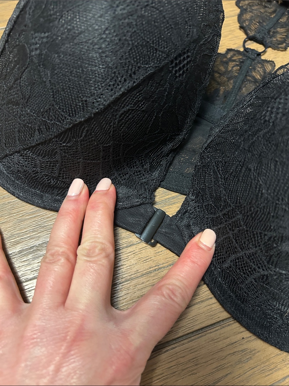 Victoria's Secret Black Lace Push-Up Racerback Bra - Picture 2 of 5